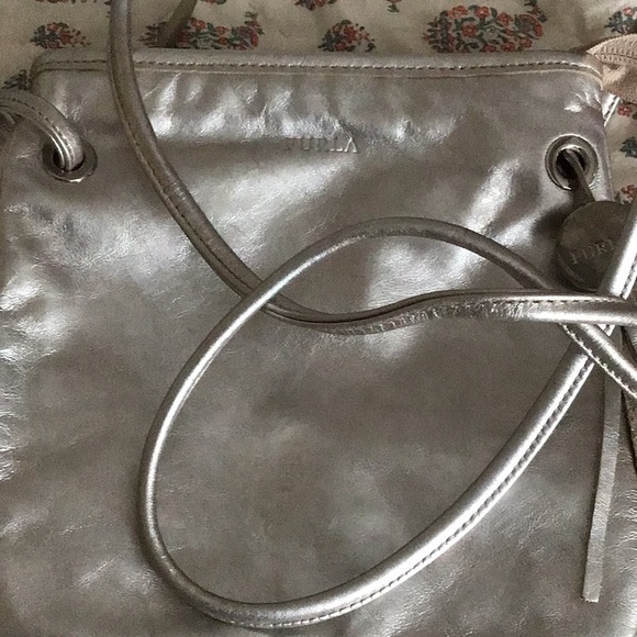 Handbag - Picture 3 of 3
